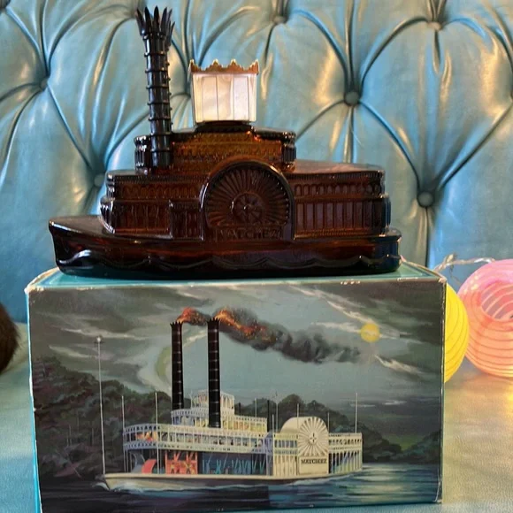 Avon “Side Wheeler” Bottle - Picture 2 of 9